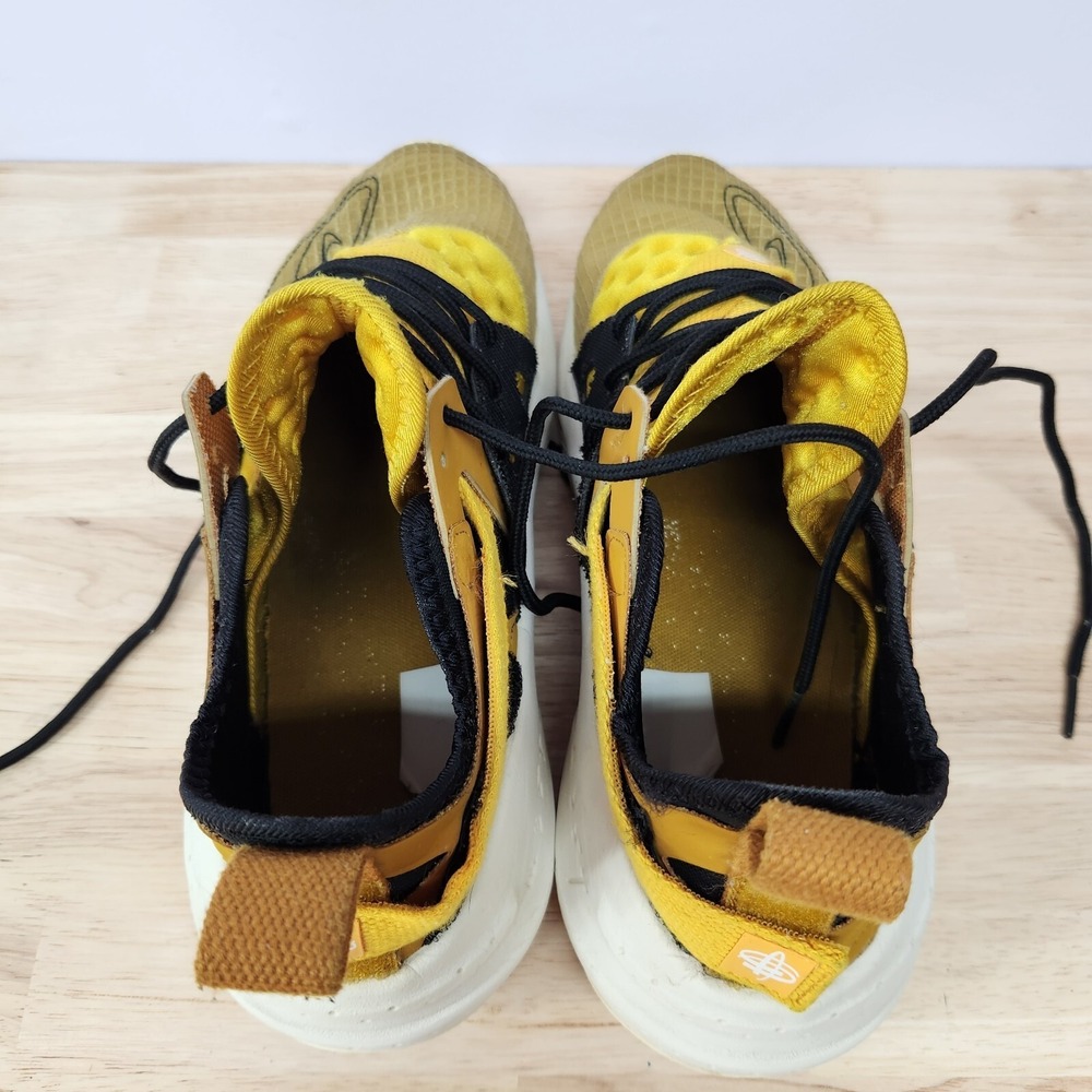 Nike Air Huarache Type Golden Mens Shoes Size 9 (BQ5102-700) - Picture 8 of 10